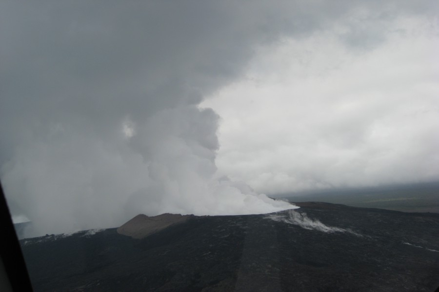 ../image/big island spectacular pu'u o'o vent 2.jpg